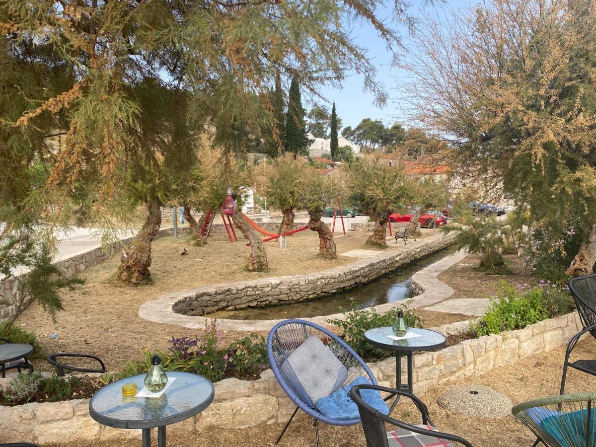 Apartman Silna Your New Home With Terrace And Garden Bobovisca エクステリア 写真